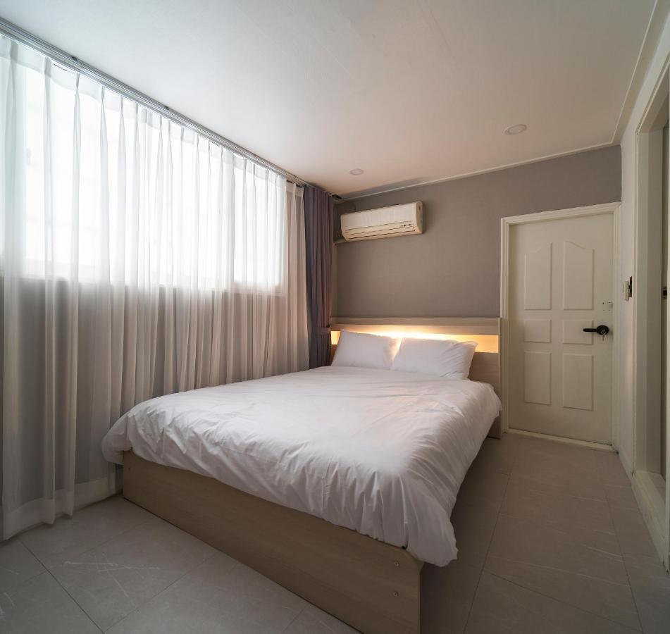 Jinsim House *